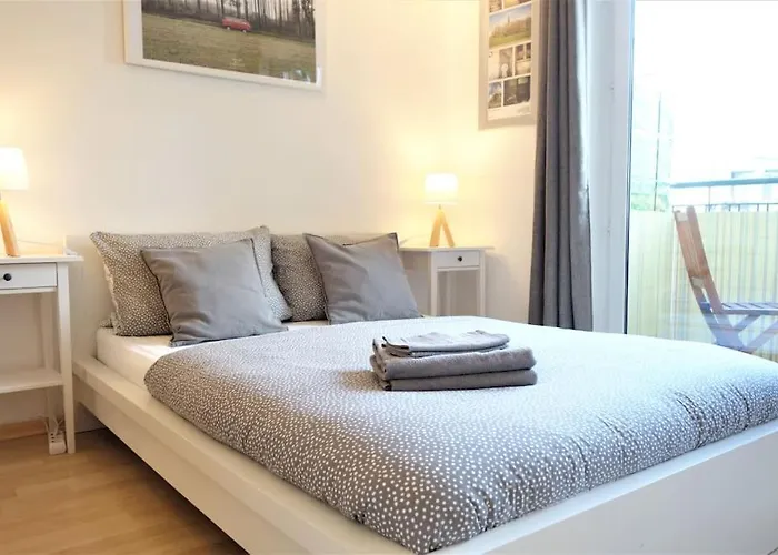 Studio In Dresden Neustadt Balcony And Parking